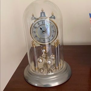 Elgin quartz mantle clock